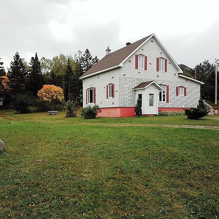 Chill Shack - Auberge Jeunesse Sainte Anne-des-Chênes エクステリア 写真